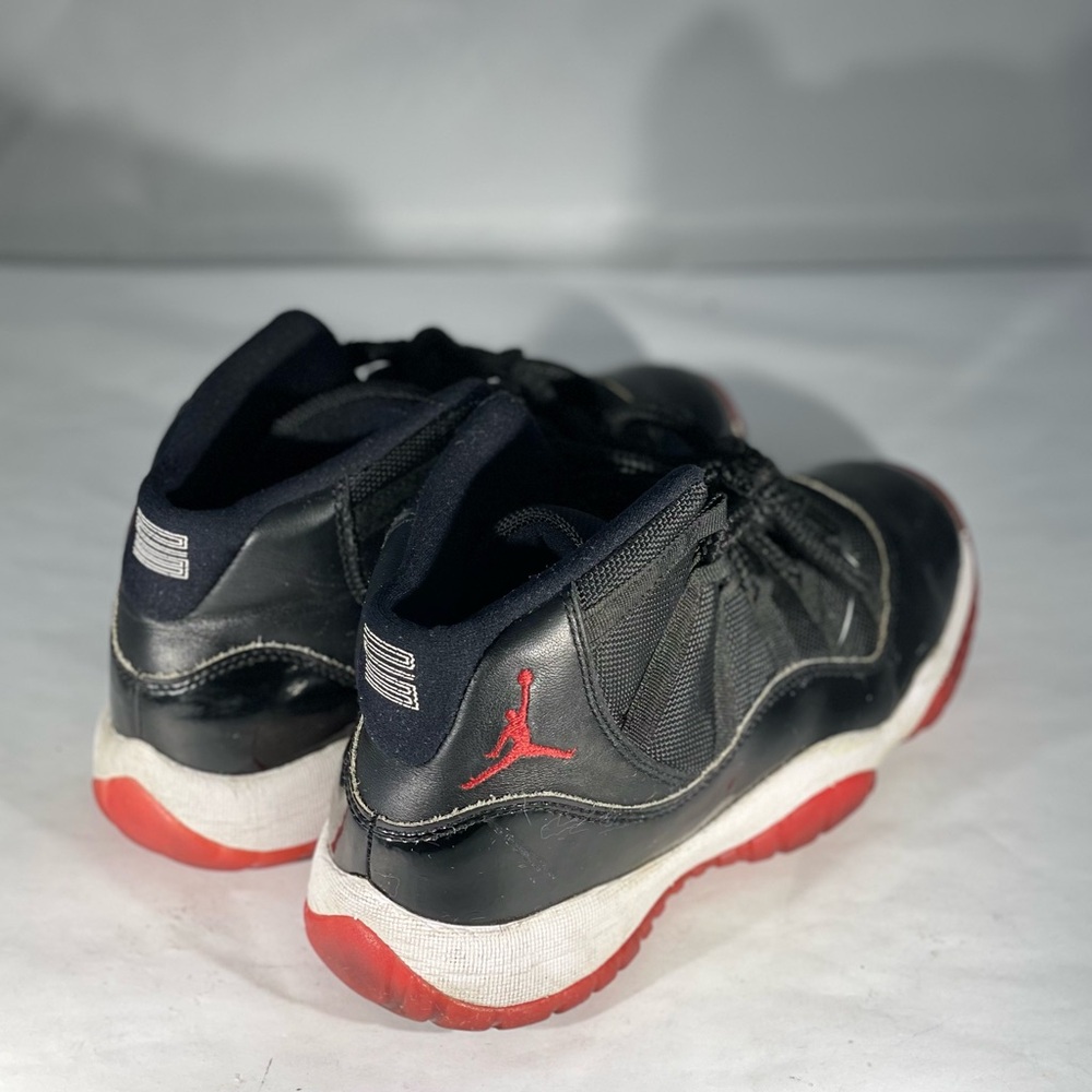 Nike Air Jordan 11 Retro GS "Bred" - Picture 5 of 8